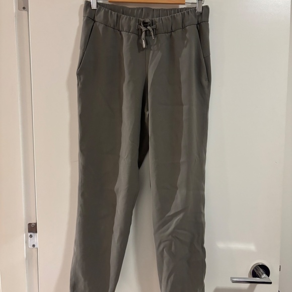 Lululemon “On the Fly Mid-rise” Pant (travel woven)” - Grey Sage - Picture 2 of 3